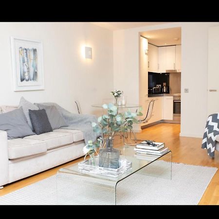 London Luxury 1 Bedroom Apartment Minutes Walk From Canary Wharf Extérieur photo