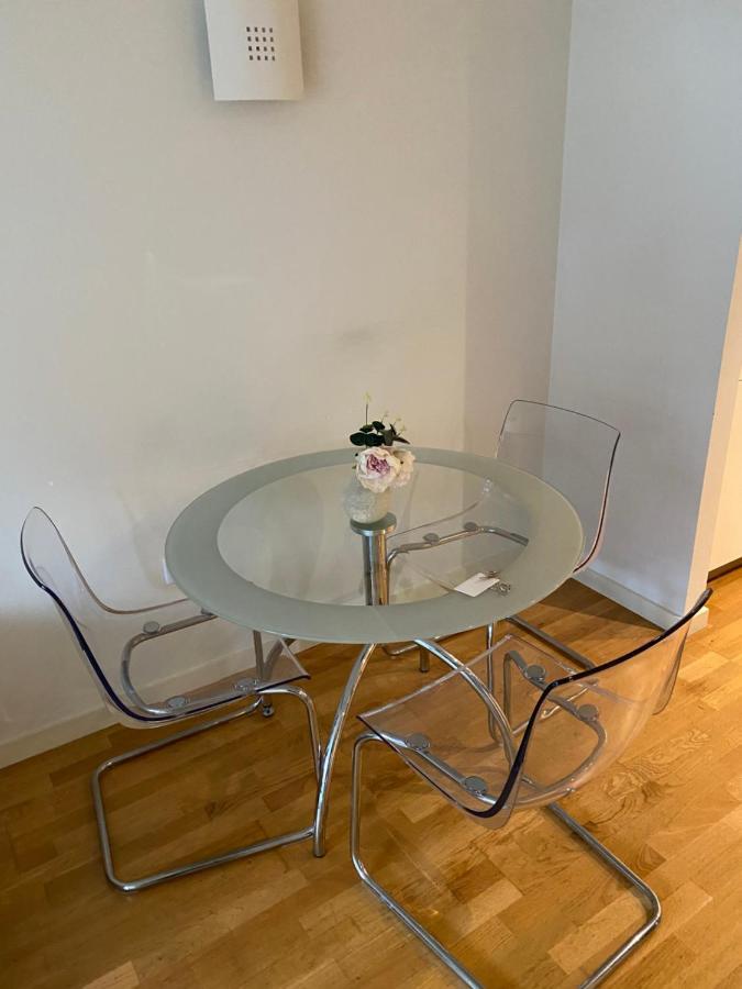 London Luxury 1 Bedroom Apartment Minutes Walk From Canary Wharf Extérieur photo